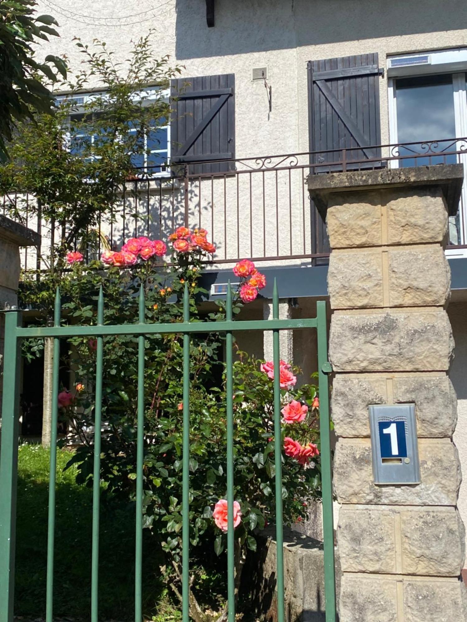 Les Chambres De La Grange Saint-Germain-de-la-Grange Esterno foto